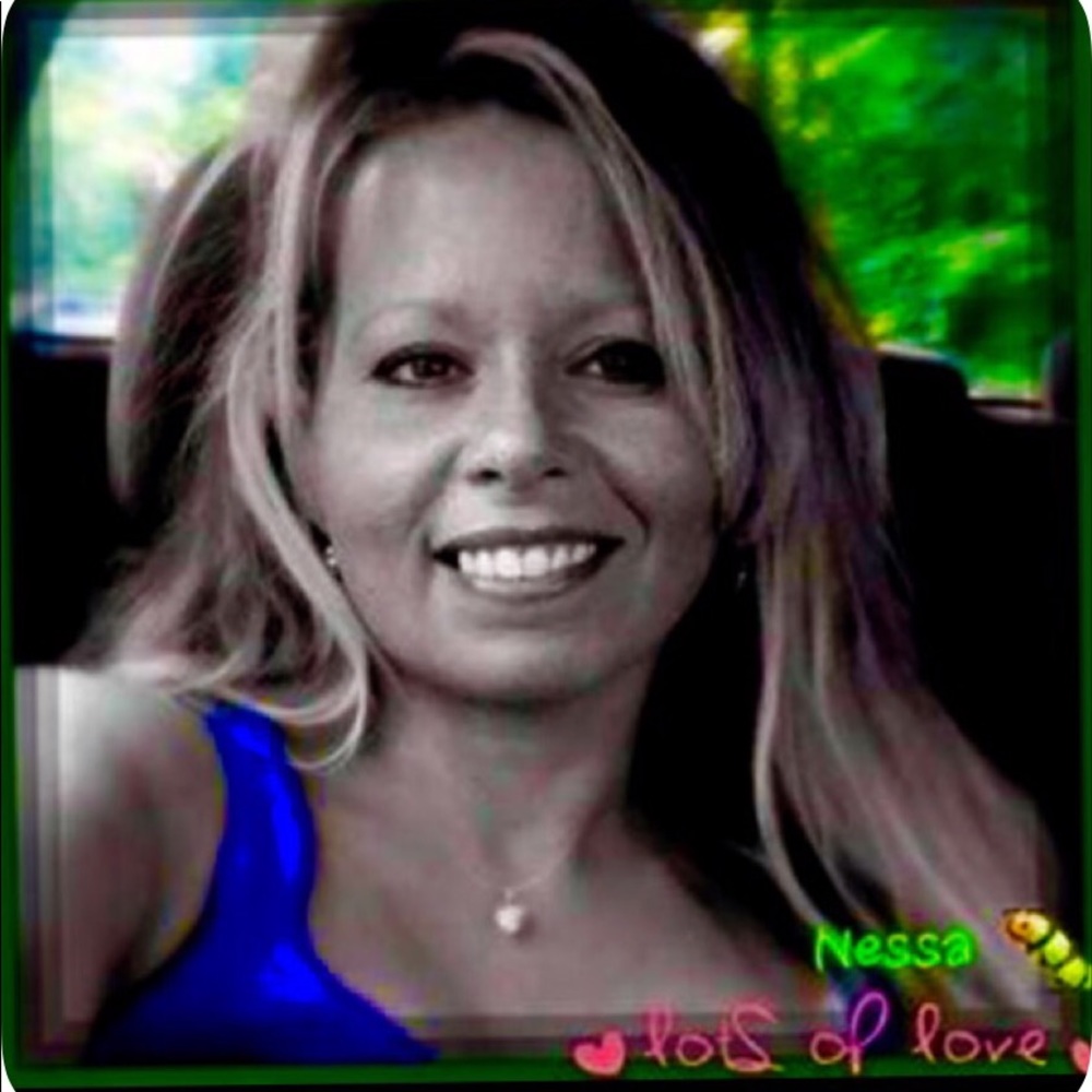 Meet your Posher, Vanessa